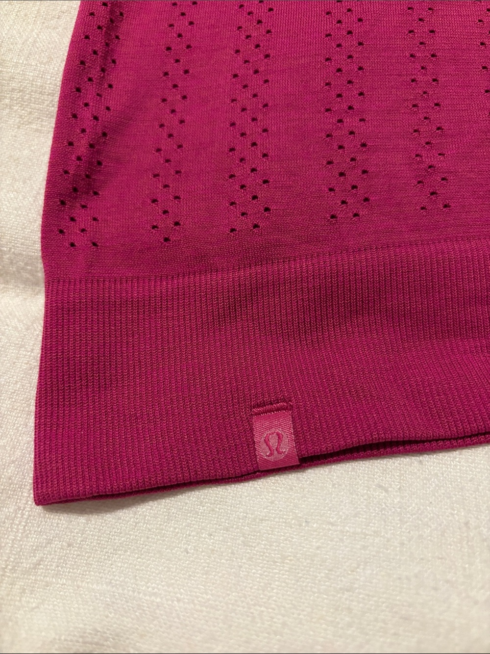 Lululemon swiftly Sleeveless Knit Tank Top - Raspberry Pink